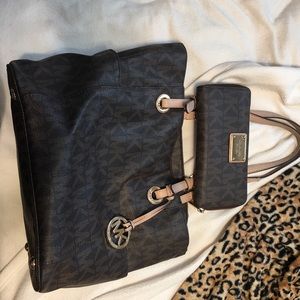 Michael kors purse and wallet